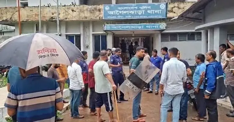 আসামির মৃত্যুর গুজবে বরিশালে থানায় হামলা, ৫ পুলিশসহ আহত ১৫